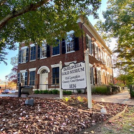 Holiday Inn Express & Suites - Dahlonega - University Area By Ihg Luaran gambar